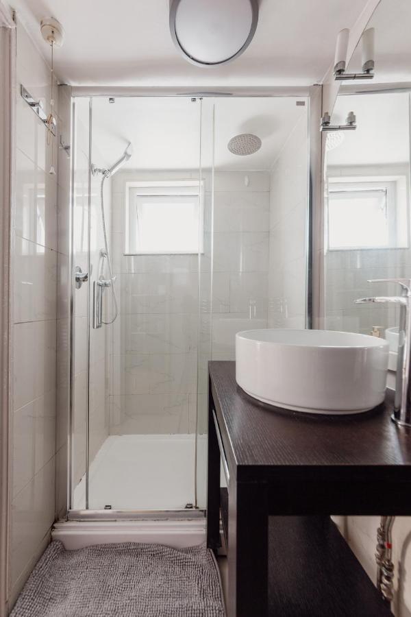 Charming & Beautiful 2 Bed Flat In Zone 1 Διαμέρισμα Λονδίνο Εξωτερικό φωτογραφία